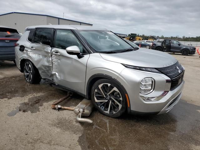 2023 Mitsubishi Outlander SE