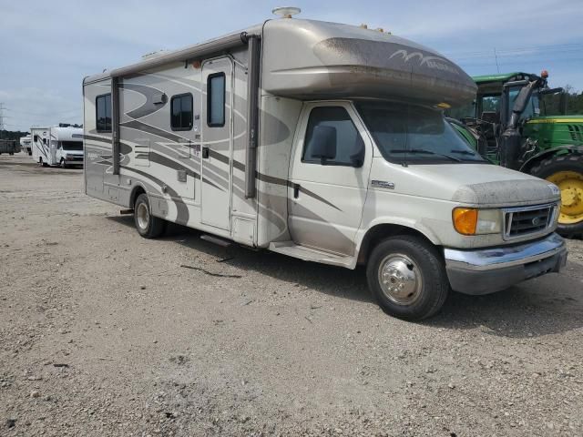 2008 Ford Econoline E450 Super Duty Cutaway Van