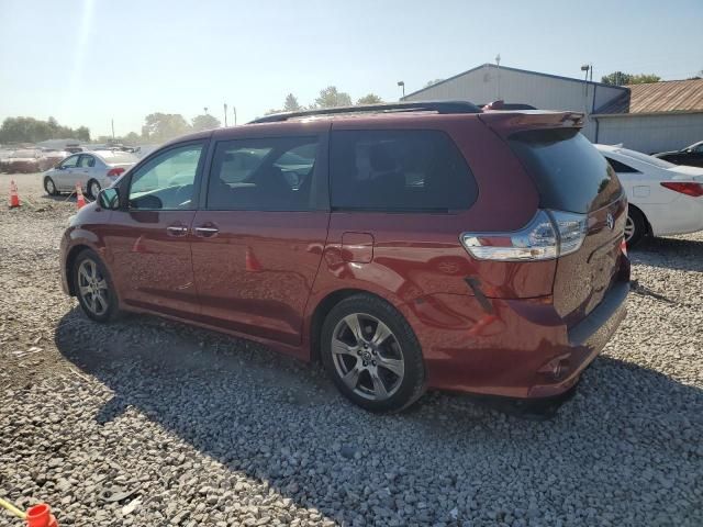 2018 Toyota Sienna SE