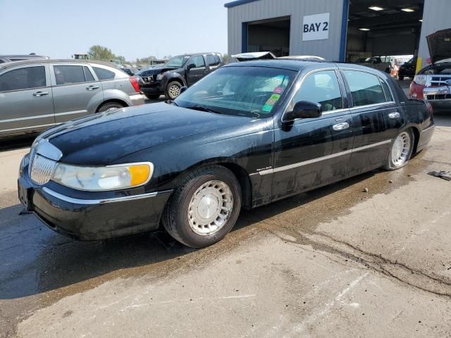 2000 Lincoln Town Car Executive