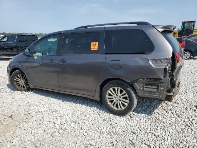 2014 Toyota Sienna XLE