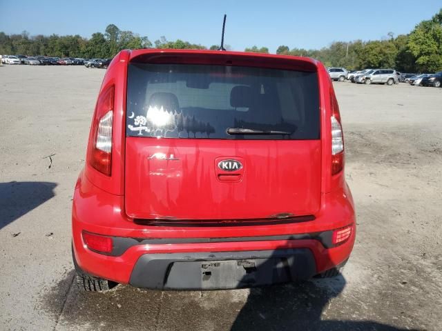 2013 KIA Soul +