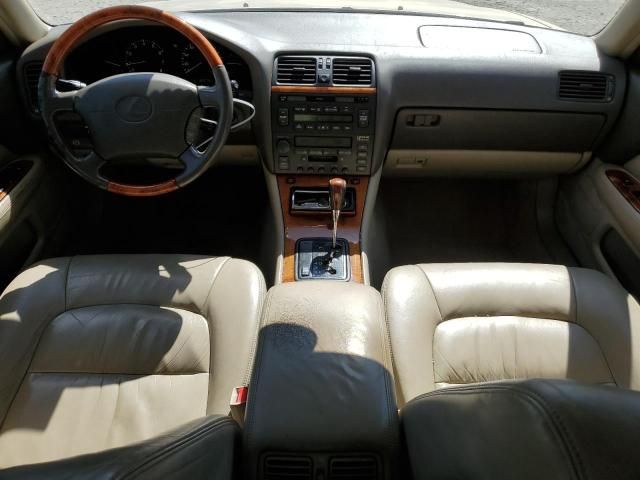 1999 Lexus LS 400