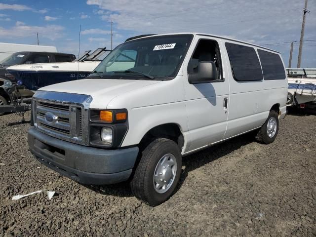 2013 Ford Econoline E350 Super Duty Wagon