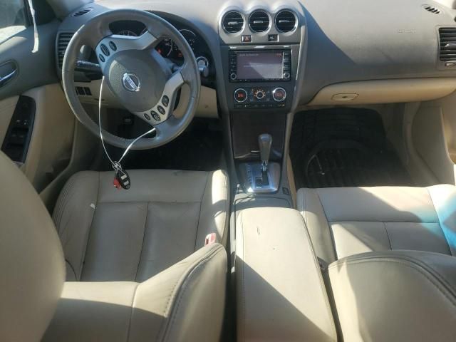 2010 Nissan Altima Base