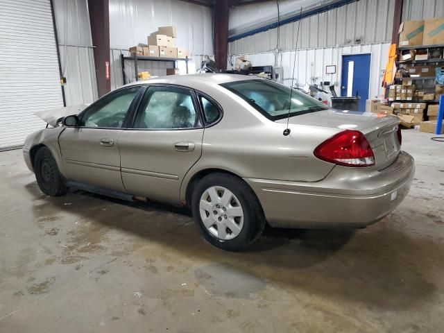 2005 Ford Taurus SE