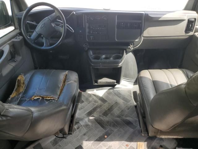 2005 Chevrolet Express G2500