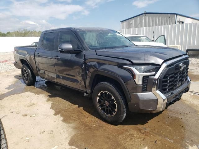 2022 Toyota Tundra Crewmax SR5