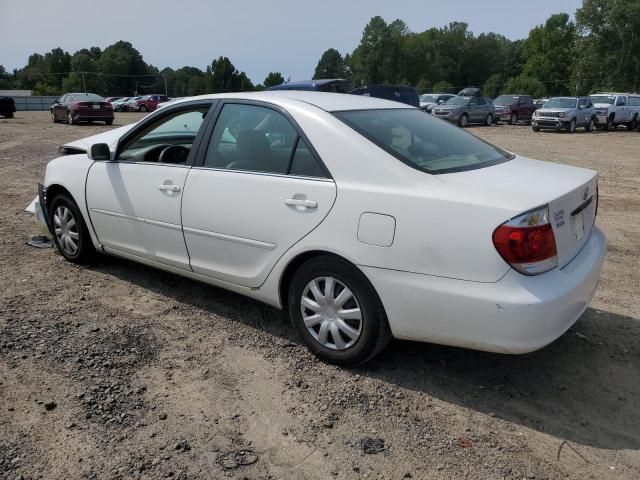 2005 Toyota Camry LE