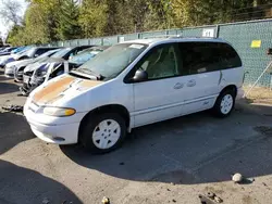 Salvage cars for sale at Graham, WA auction: 1996 Dodge Caravan SE