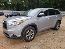 Carros salvage sin ofertas aún a la venta en subasta: 2015 Toyota Highlander LE