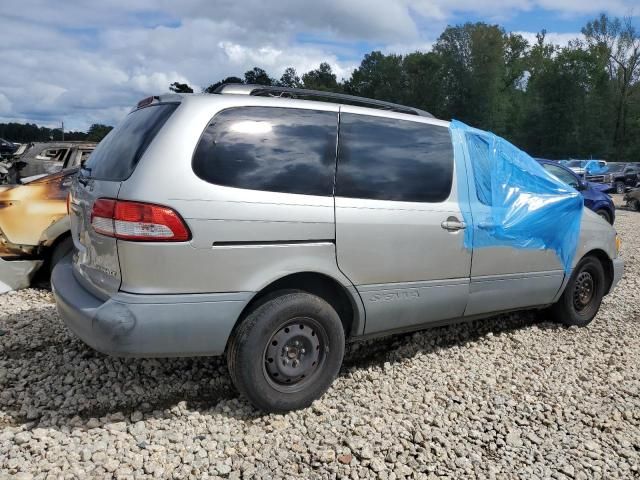 2003 Toyota Sienna CE