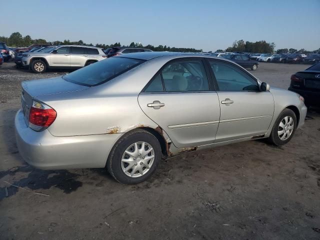 2005 Toyota Camry LE