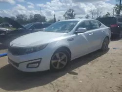 Carros salvage sin ofertas aún a la venta en subasta: 2014 KIA Optima LX