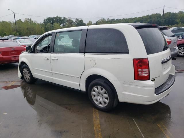 2010 Chrysler Town & Country LX