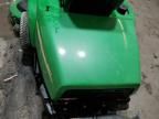 2004 John Deere Lawnmower