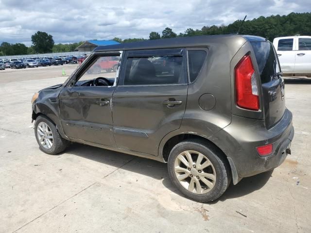 2013 KIA Soul +