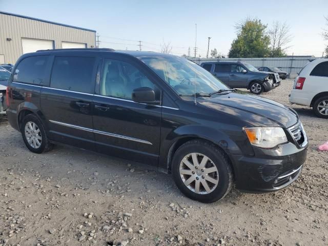 2016 Chrysler Town & Country Touring