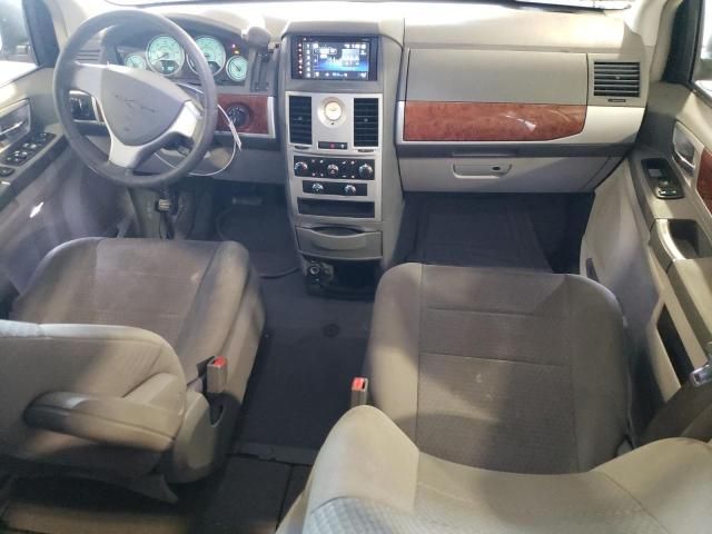 2009 Chrysler Town & Country Touring