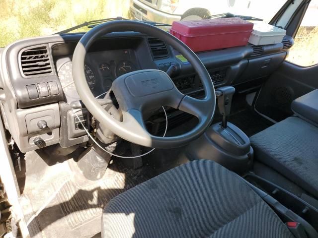 2003 Isuzu NQR