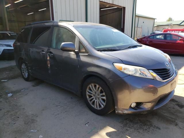 2011 Toyota Sienna XLE