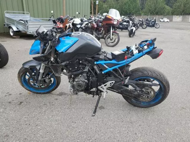 2023 Suzuki GSX800 R