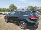 2017 Toyota Highlander SE