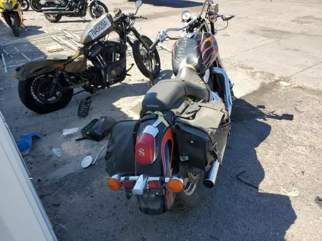 2007 Honda VT1100 C2