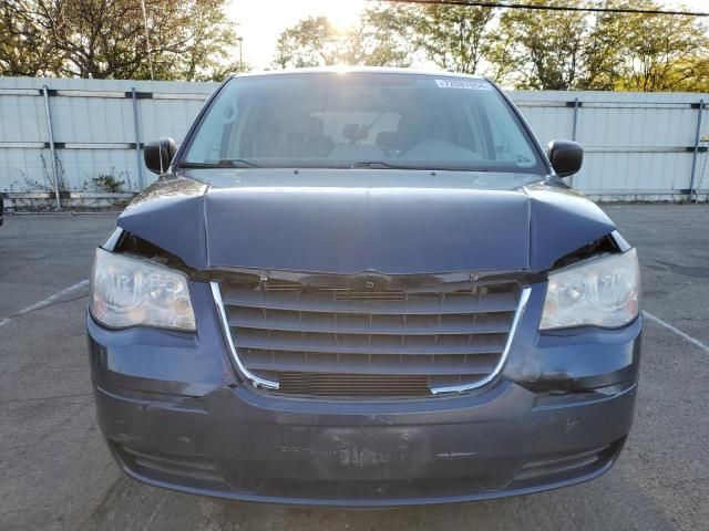 2008 Chrysler Town & Country LX