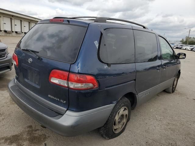 2003 Toyota Sienna LE