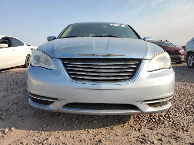 2013 Chrysler 200 Touring