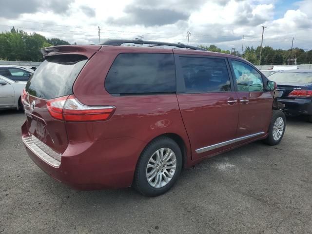 2015 Toyota Sienna XLE