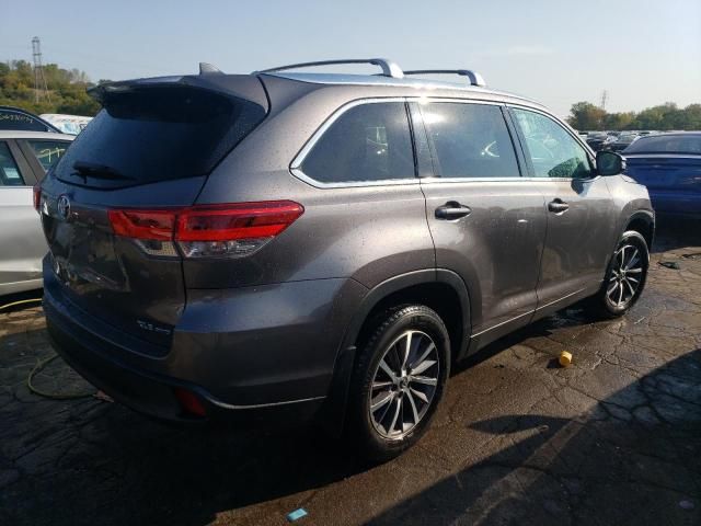 2019 Toyota Highlander SE