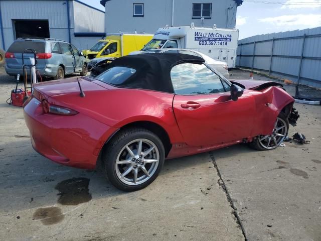 2016 Mazda MX-5 Miata Sport