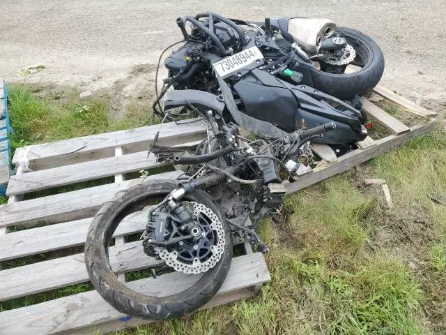 2016 Kawasaki ZX1000 M