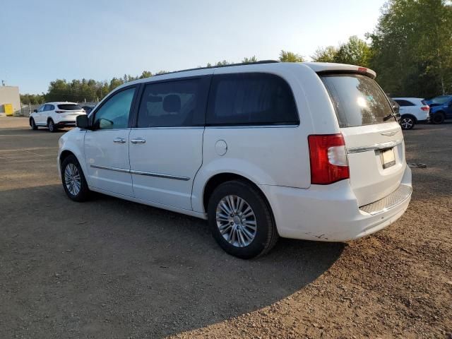 2015 Chrysler Town & Country Touring L