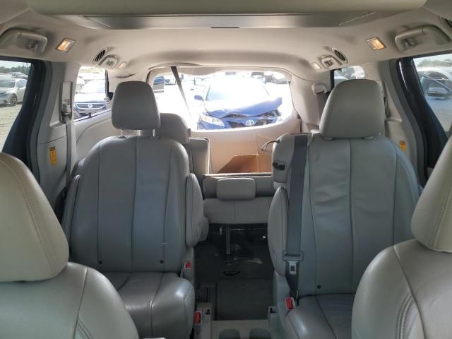 2014 Toyota Sienna XLE