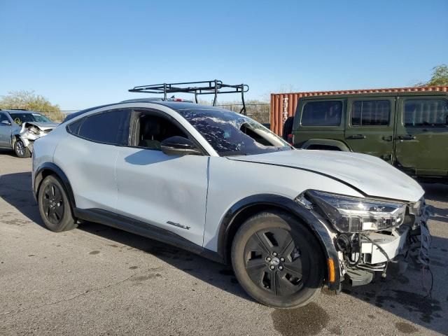 2021 Ford Mustang MACH-E California Route 1