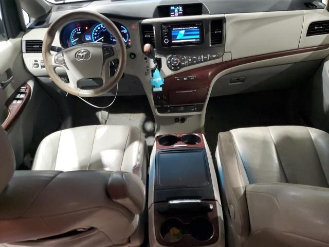 2013 Toyota Sienna XLE