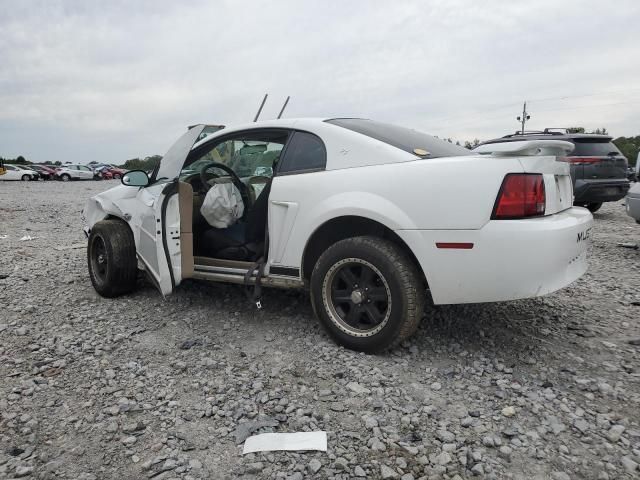 2004 Ford Mustang