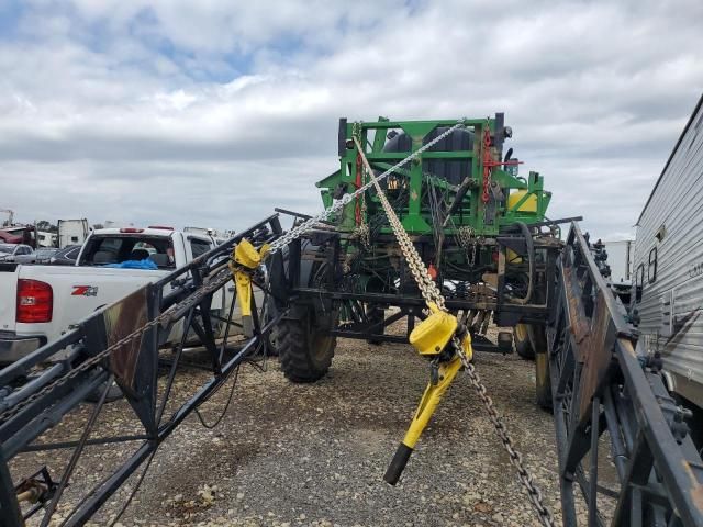 2004 John Deere Sprayer