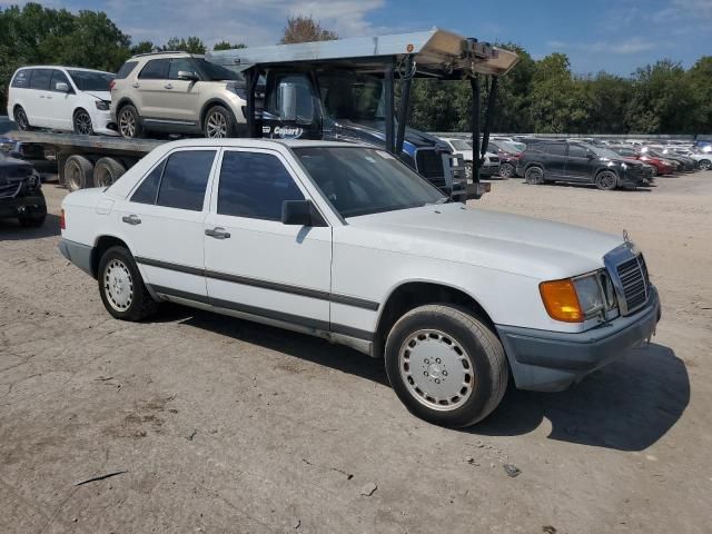 1987 Mercedes-Benz 300 E