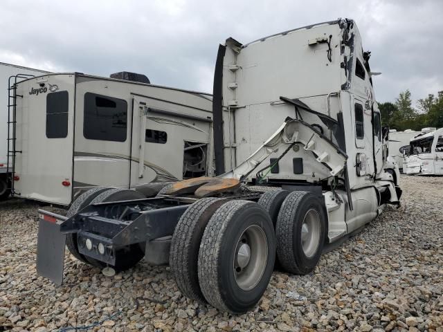 2016 Kenworth Construction T680