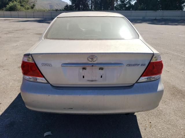 2005 Toyota Camry LE