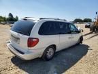 2005 Chrysler Town & Country LX