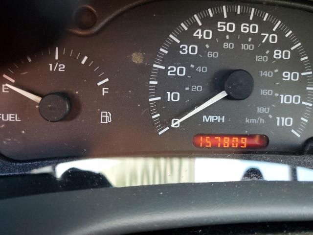 2001 Chevrolet Cavalier Base