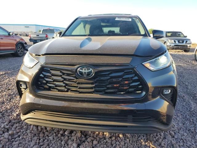 2021 Toyota Highlander L