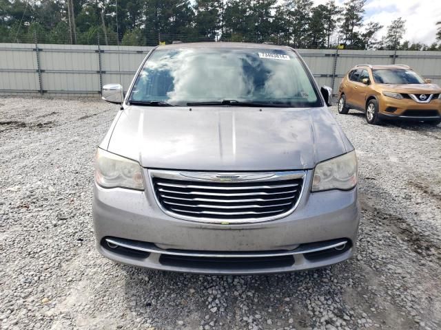 2013 Chrysler Town & Country Touring L