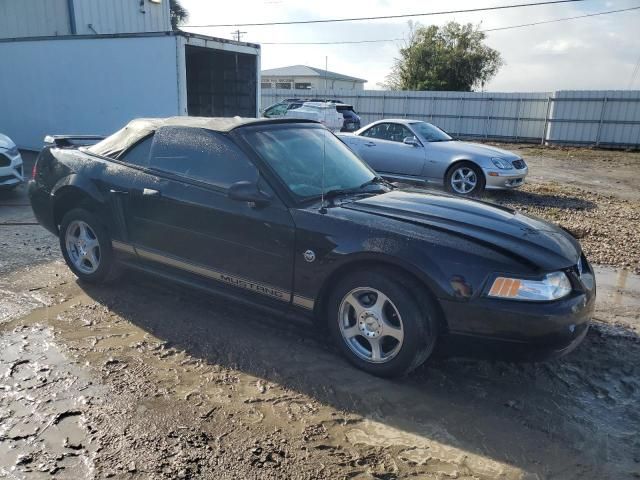 2004 Ford Mustang