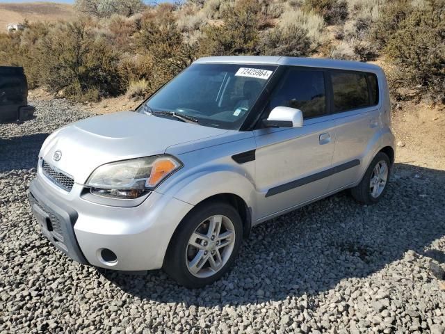 2010 KIA Soul +